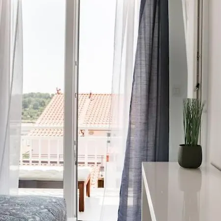 Sunny New Hideaway Near The On The Island Of Hvar Appartamento *