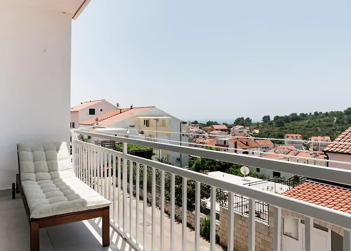 Sunny New Hideaway Near The On The Island Of Hvar